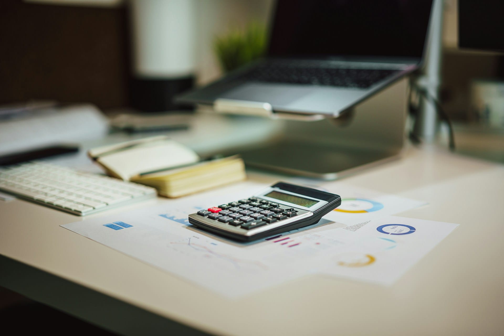 Καθυστερημένες πληρωμές: Πώς το invoice factoring δίνει λύση στην επιχείρησή σου
