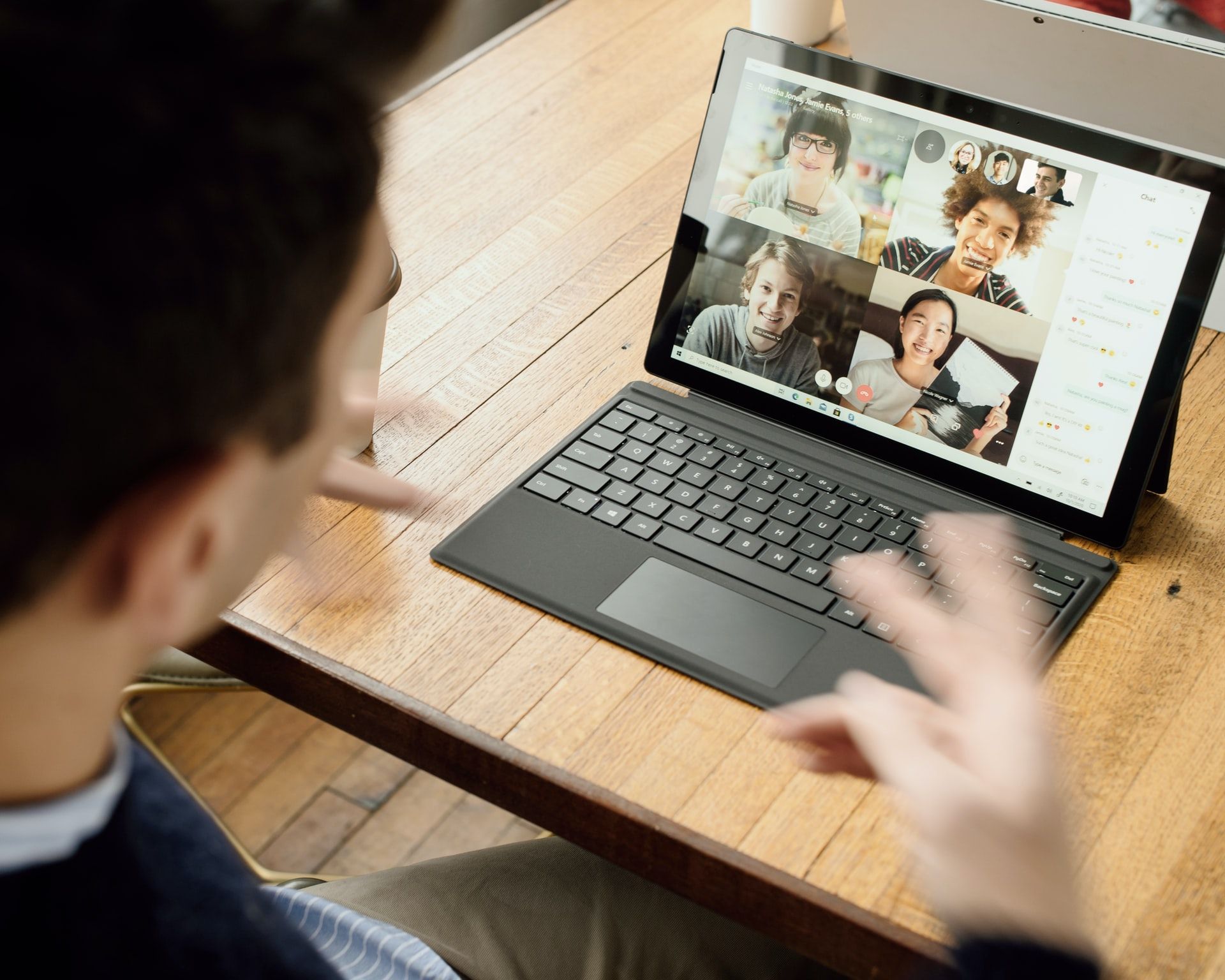 Virtual Team Management: 7 Effective Ways To Achieve It